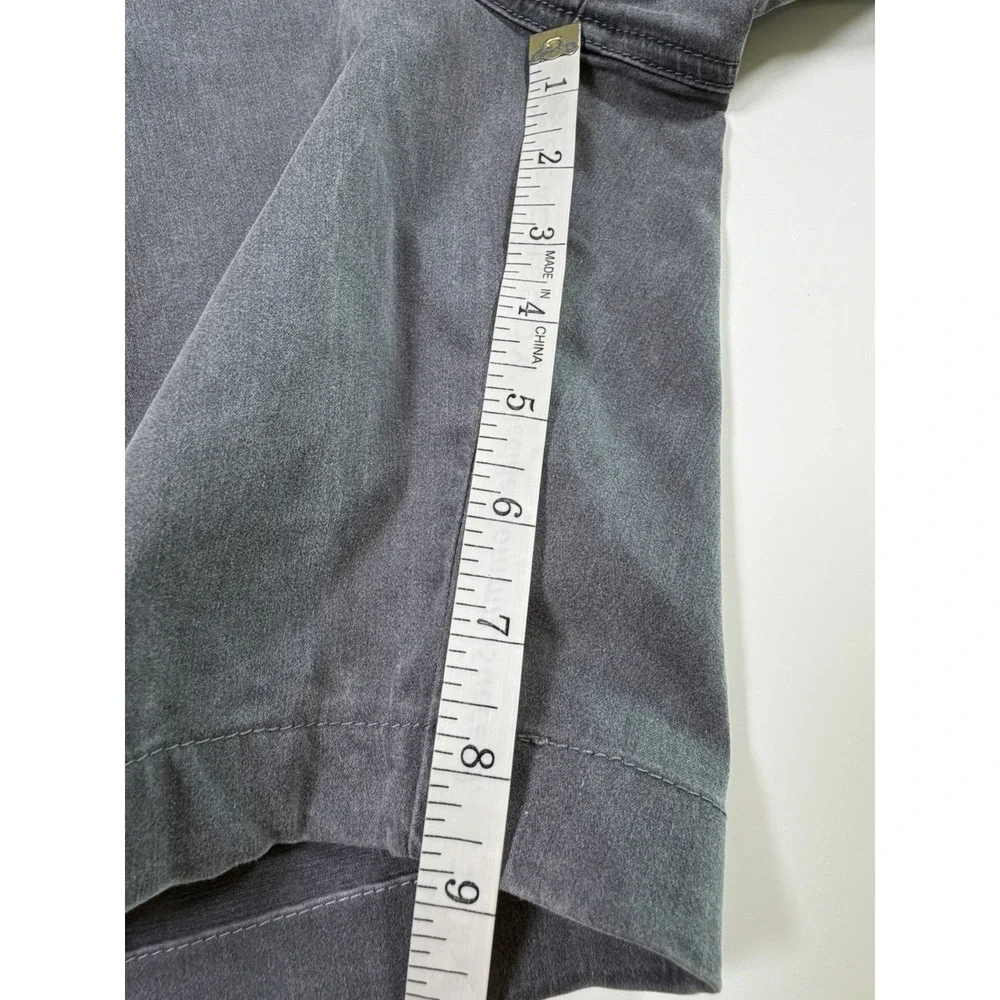 Tommy Bahama Men's Gray Chino Shorts Size 30